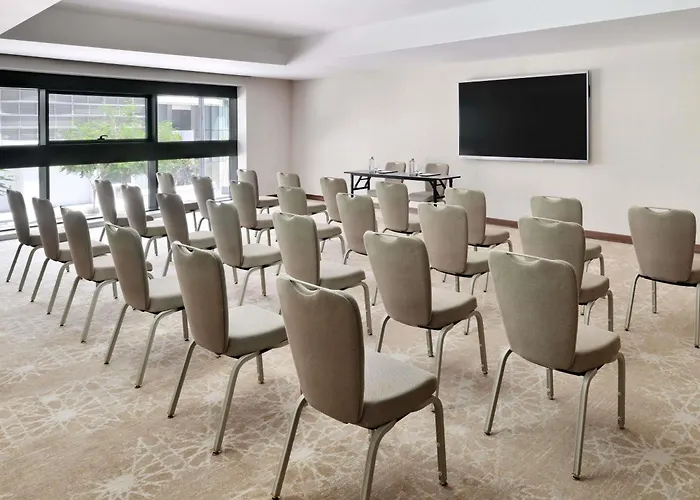 Moevenpick Hotel Apartments Downtown Dubai